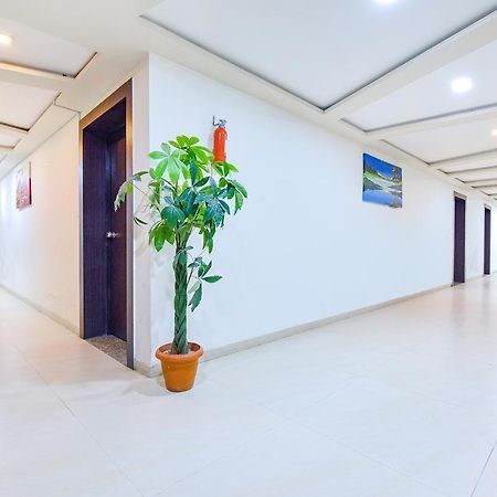 FabHotel Skyland Ahmedabad Eksteriør billede