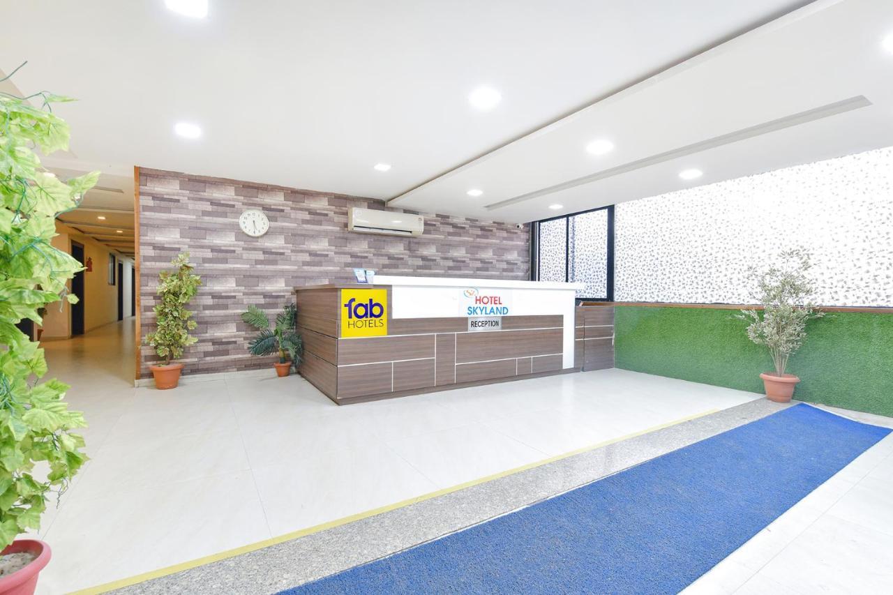 FabHotel Skyland Ahmedabad Eksteriør billede