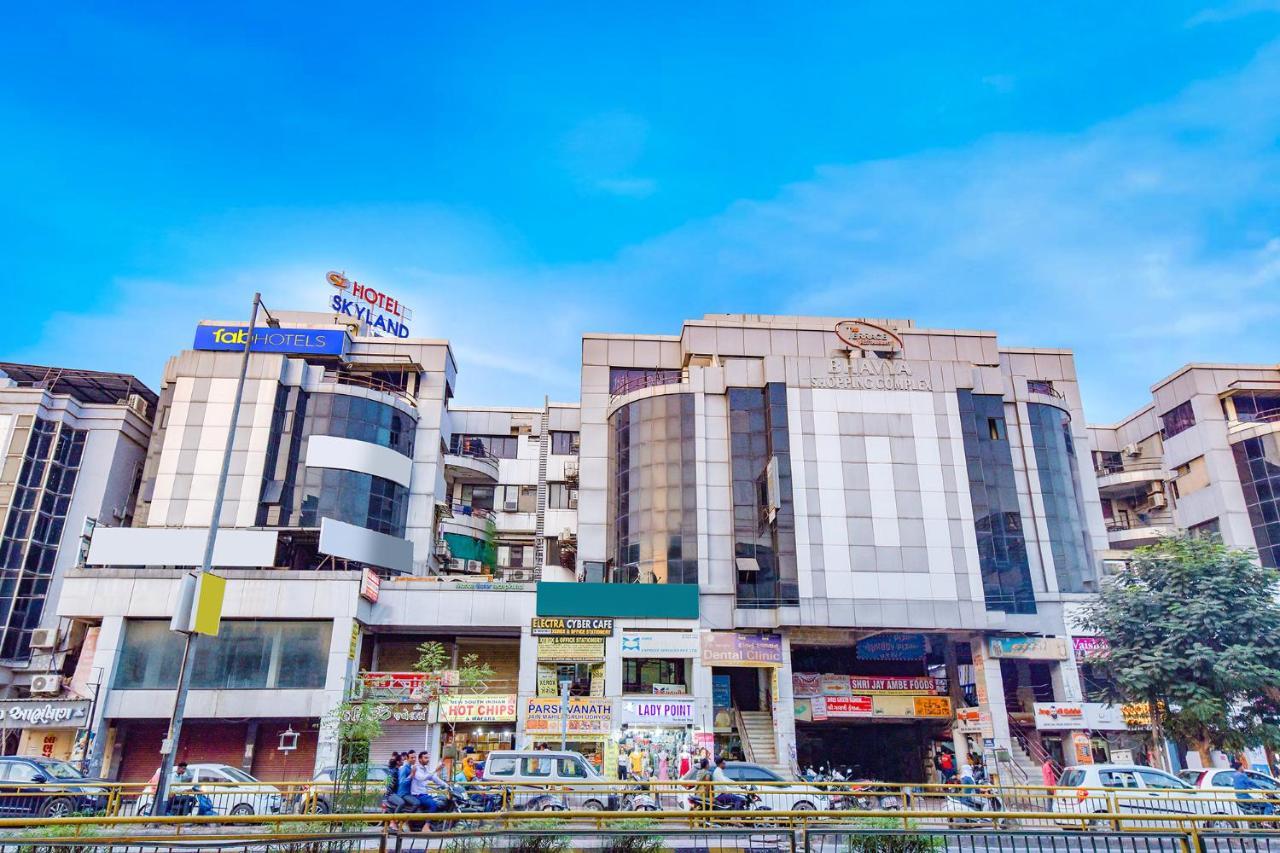 FabHotel Skyland Ahmedabad Eksteriør billede