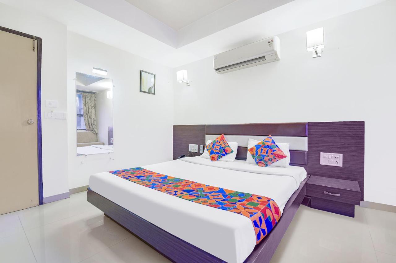 FabHotel Skyland Ahmedabad Eksteriør billede