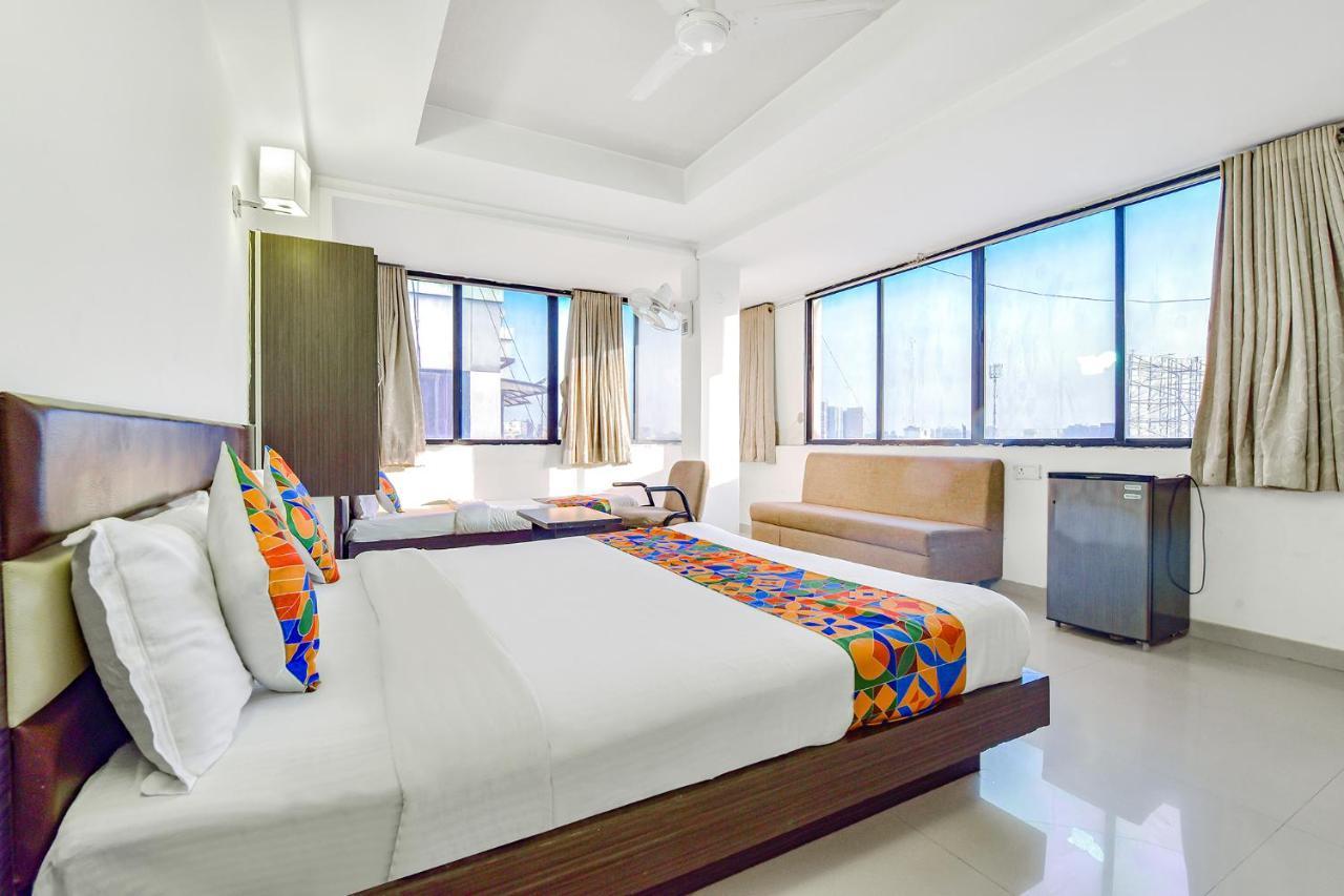 FabHotel Skyland Ahmedabad Eksteriør billede